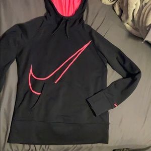 nike thermal hoodie